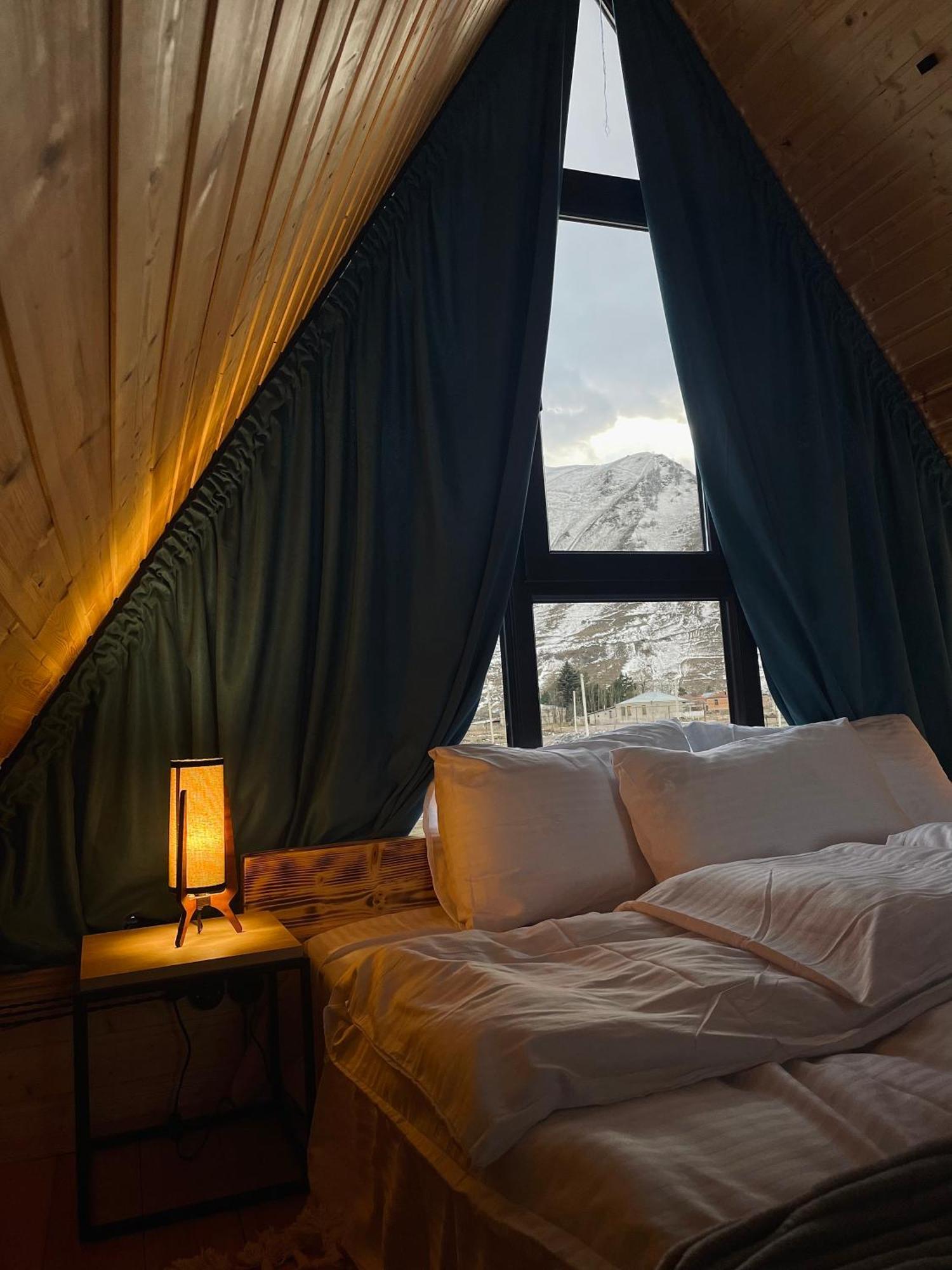 Вілла Wildwood Kazbegi Екстер'єр фото
